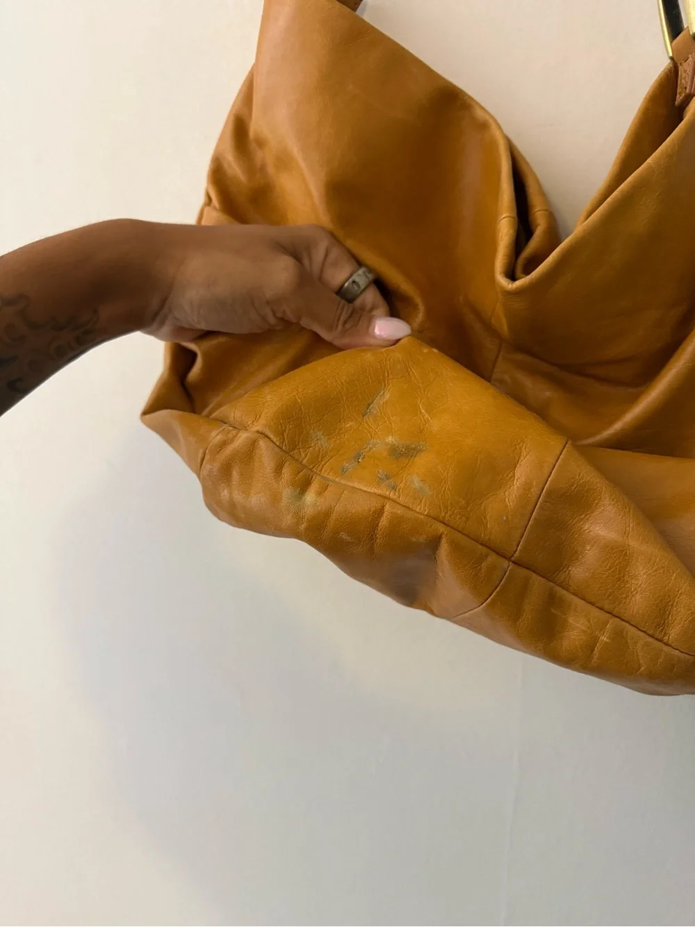 Leather Hobo Shoulder Bag in Camel w Tassel side pocket